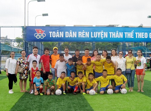 Thắng 3-1, tuyển bóng đá nhi đồng Thượng Thanh lọt vào chung kết.